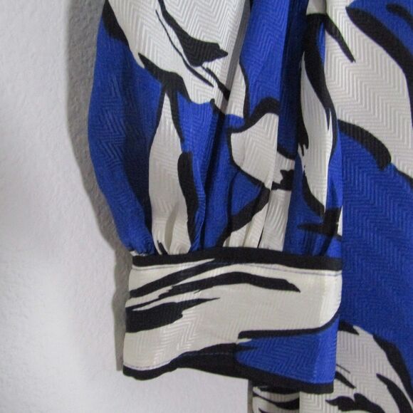 Veronica Beard Milan Top 8 Blue Floral Silk Blend Business Casual Romantic Work - Picture 7 of 12